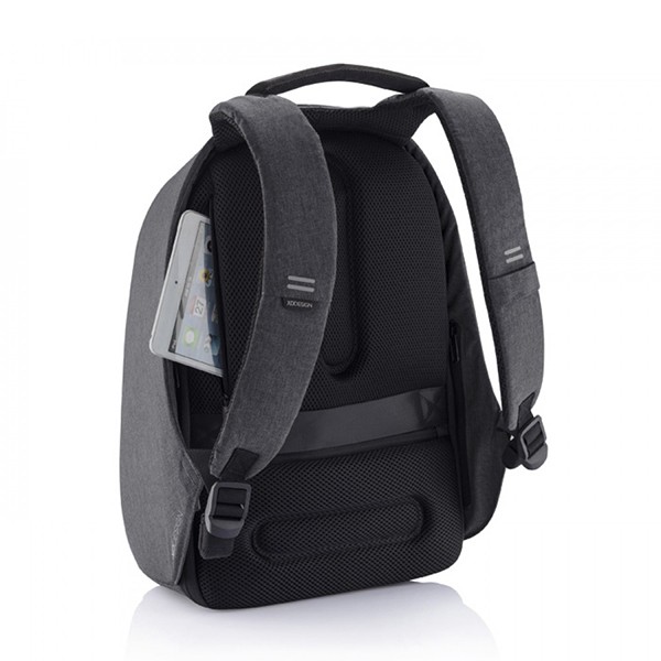 Рюкзак XD Design Bobby Hero Regular чорний 18 л P705.291