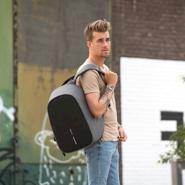 Рюкзак XD Design Bobby Hero Regular сірий 18 л P705.292