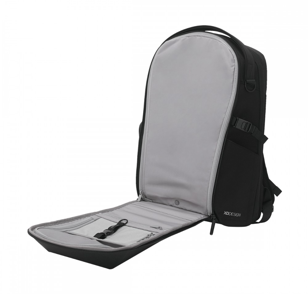 Рюкзак XD Design Bizz Backpack 18-25 л Black P705.931