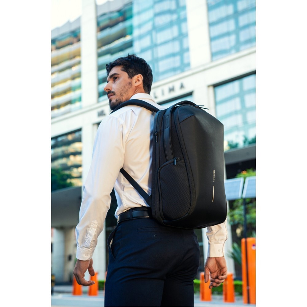 Рюкзак XD Design Bizz Backpack 18-25 л Black P705.931