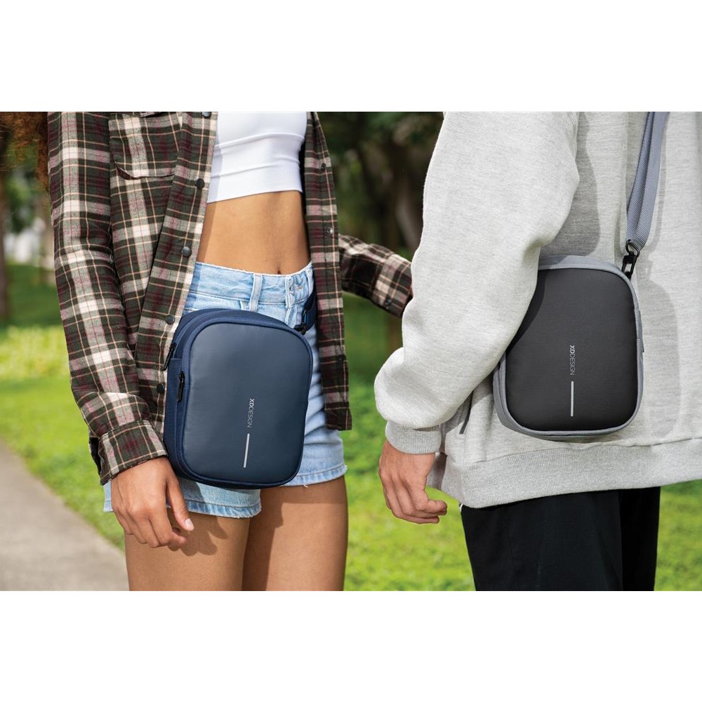 Рюкзак XD Design Boxy Sling Navy 2,5 л P705.955