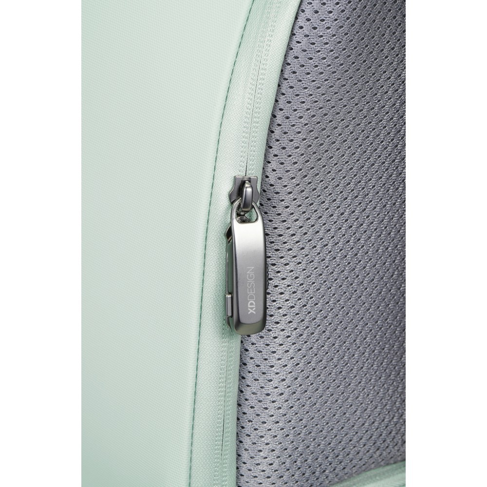 Рюкзак XD Design Bobby Edge Iceberg Green P706.2507