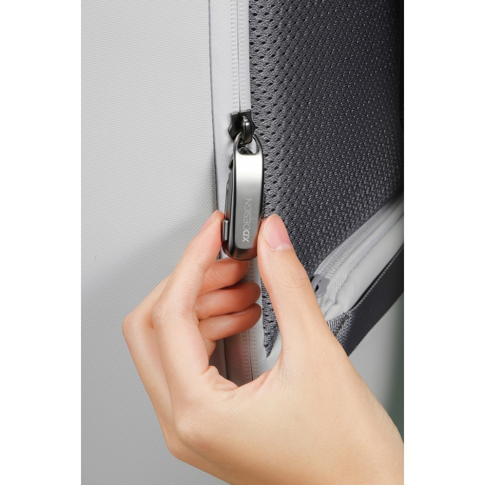 Рюкзак XD Design Bobby Edge Light Grey P706.2503