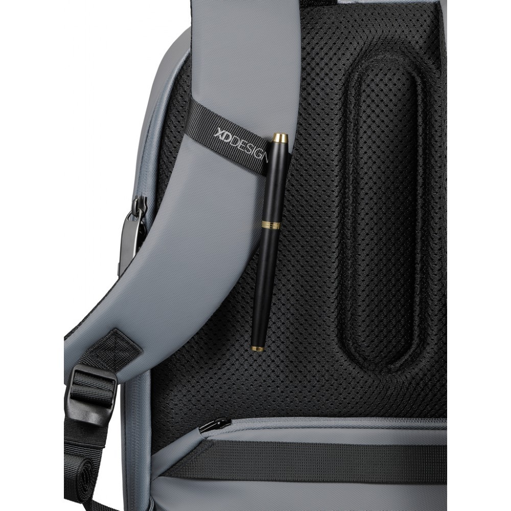 Рюкзак XD Design Bobby Edge Grey P706.2502
