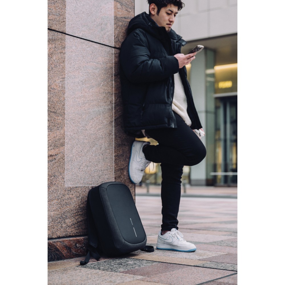 Рюкзак XD Design Bobby Edge Black P706.2501