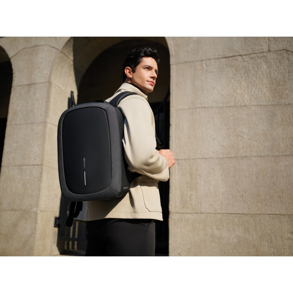 Рюкзак XD Design Bobby Edge Black P706.2501