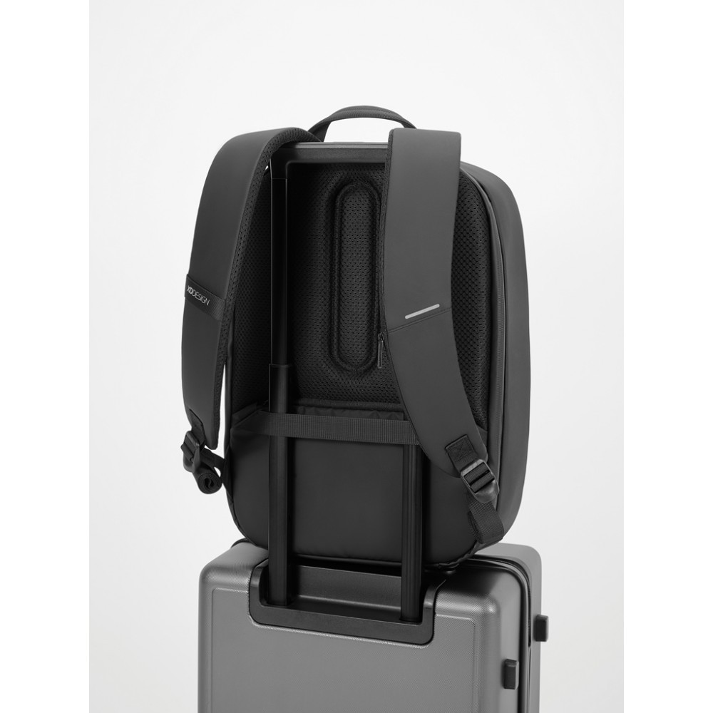 Рюкзак XD Design Bobby Edge Black P706.2501
